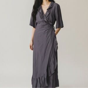 Old Navy Ruffled Warp Midi Dress in Navy Blue in Size Large